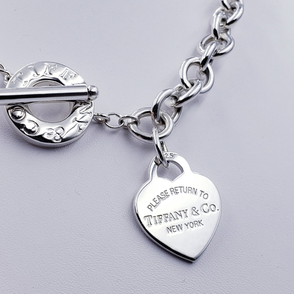 SOLD ON MERC✨️🩵 TIFFANY & CO. Heart Tag Choker Necklace 🩵✨️ - Picture 5 of 9